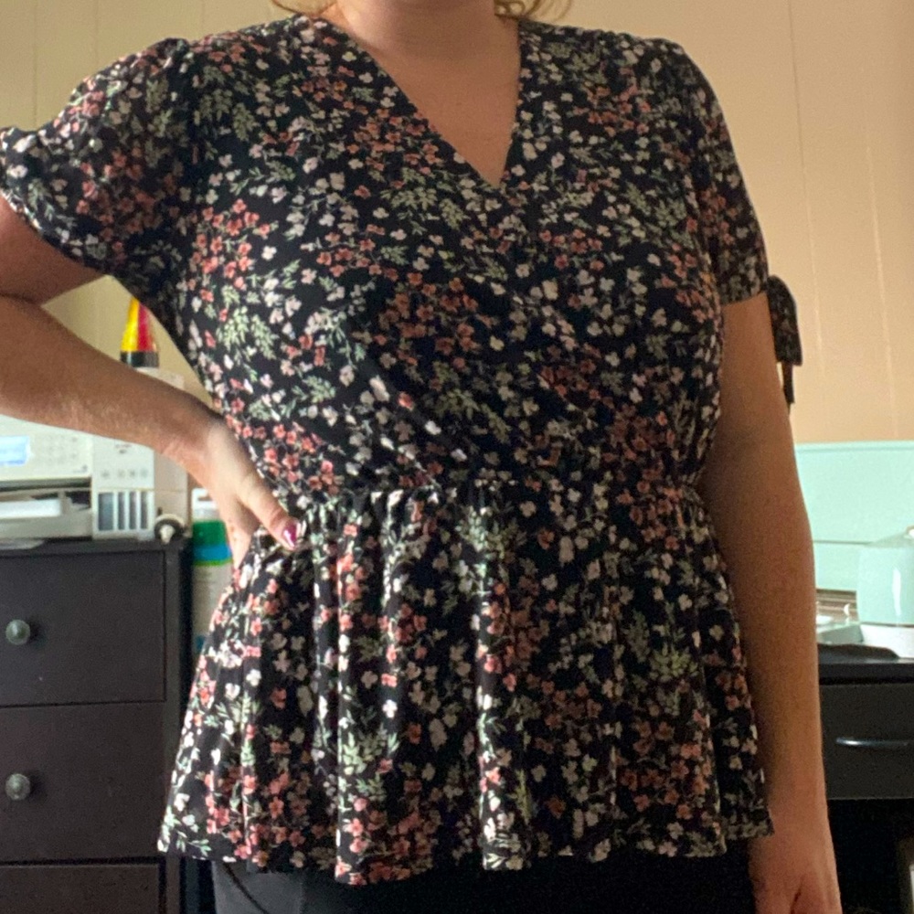 Women’s Floral Top